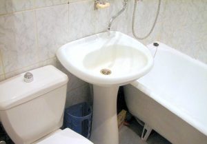 Установка раковины тюльпан в ванной в Сальске